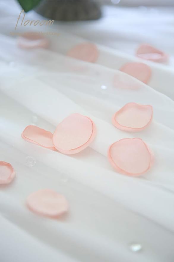 Floroom 300pcs Rose Petals Blush Faux Silk Flower Petals for Wedding Flower Girl Basket Pink Aisle Scatter Dinner Table Centerpieces Party Confetti Bridal Shower Romantic Night Decoration