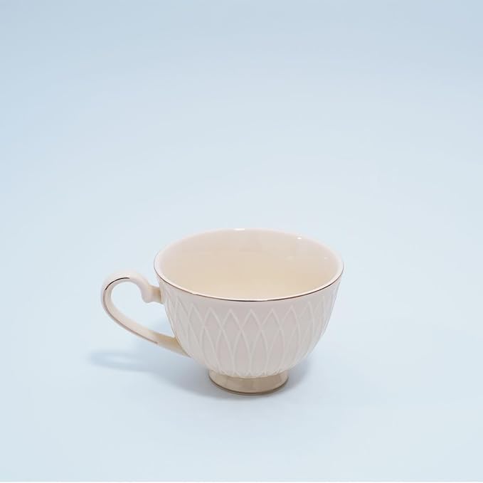 Bone China Tea Cup and Saucer Set with Spoon，Elegant Floral Tea Cup Set (7 oz)，British Coffee Latte Mug for Mother's Day Gifts