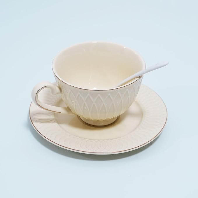 Bone China Tea Cup and Saucer Set with Spoon，Elegant Floral Tea Cup Set (7 oz)，British Coffee Latte Mug for Mother's Day Gifts