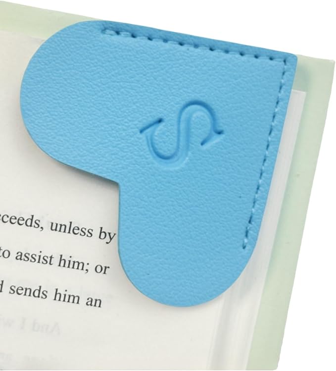 MOTEERLLU Personalized Leather Heart Bookmark with Initials, Handmade, Letter Cute Custom Corner Book Marks for Reading Women, Teachers, Students, Book Lovers, Book Accessories(Blue,S)
