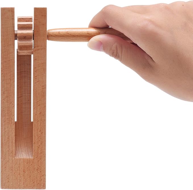 Wooden Spinning Ratchet Noise Maker Grogger, Traditional Matraca for Parties, Sports Events and Celebrations 1 Pack