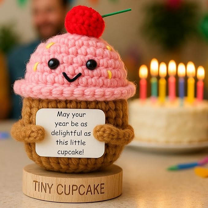 30 Sweet Birthday Wishes by The Tiny Cupcake - Happy Birthday Gift for Women, Men, Best Friend, Coworkers, Sister, Girlfriend, Wife, Daughter, Teens for 16th, 21st, 25 Year Old, 30th, 40th Birthdays