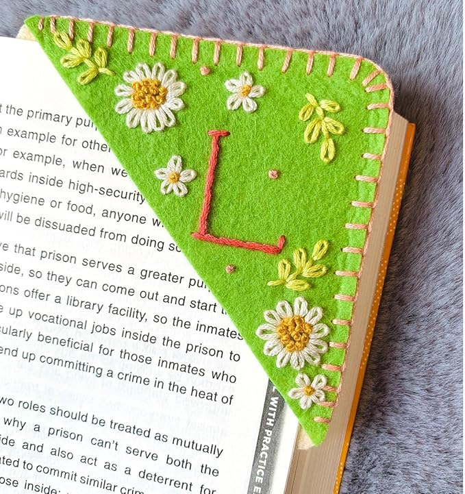 Personalized Hand Embroidered Corner Bookmark, Bookmarks for Women, Personalized Bookmark for Book Lovers, Cute Flower Book Mark by HNQCPCVU (L, Green)